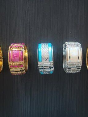 BANGLE CUFF LOT GOLDTONE SILVERTONE PINK BLUE CREAM GREEN LOT OF 5 UNBRANDED NWT